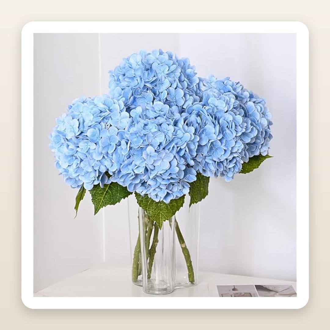 Flower Home Decor 2026: 10 Floral Finds Bringing Bursts of Color (and Walls of Bloom)