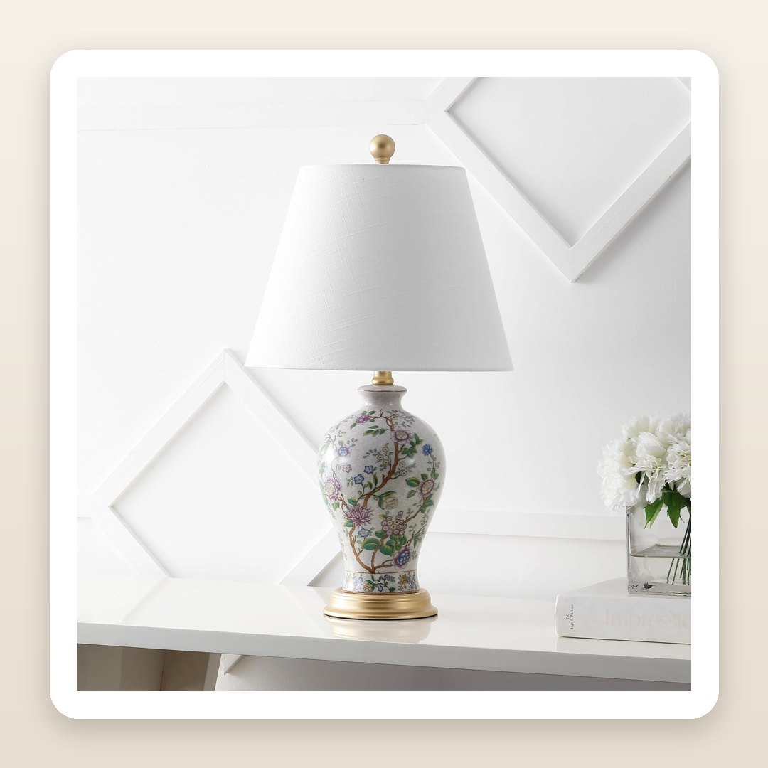 The French Country Floral Lamp That Adds Instant Grandmillennial Charm
