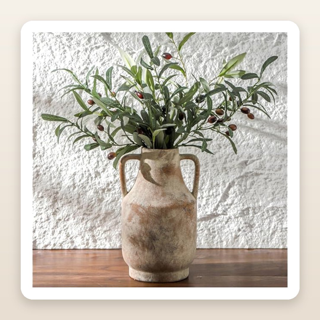 The Tall Terracotta Vase That Anchors a Whole Room (Flowers Optional)
