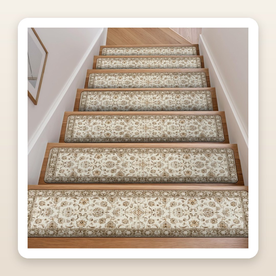 Staircase Wall and Landing Decor: The Vintage Runner That Warms Every Step