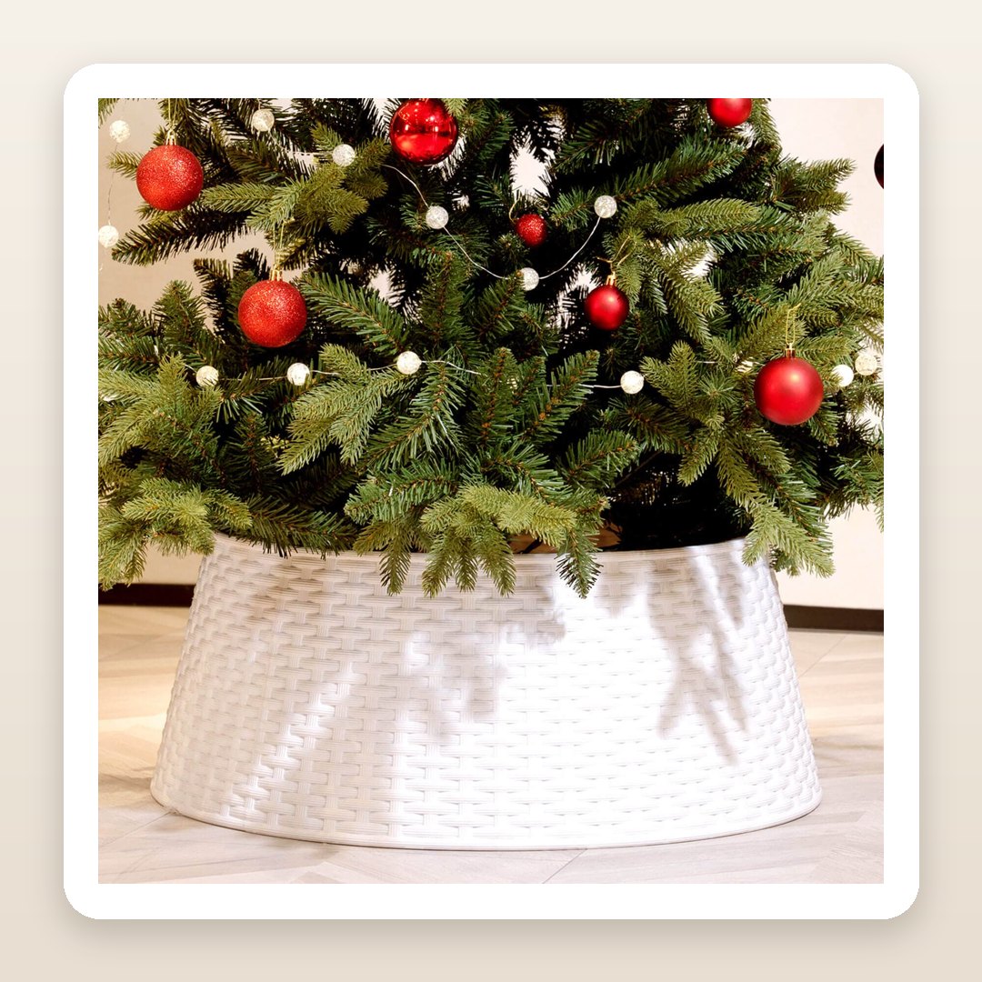 Christmas Tree Ideas 2026: The White Woven Collar That Hides the Stand in One Move